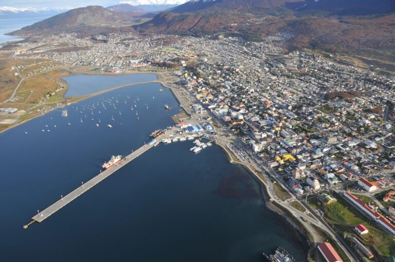 Ushuaia City - Sobrevuelo 7 minutos (4)
